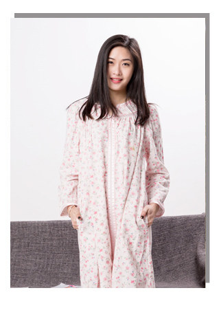 歐美絨布睡袍 tu.jpg